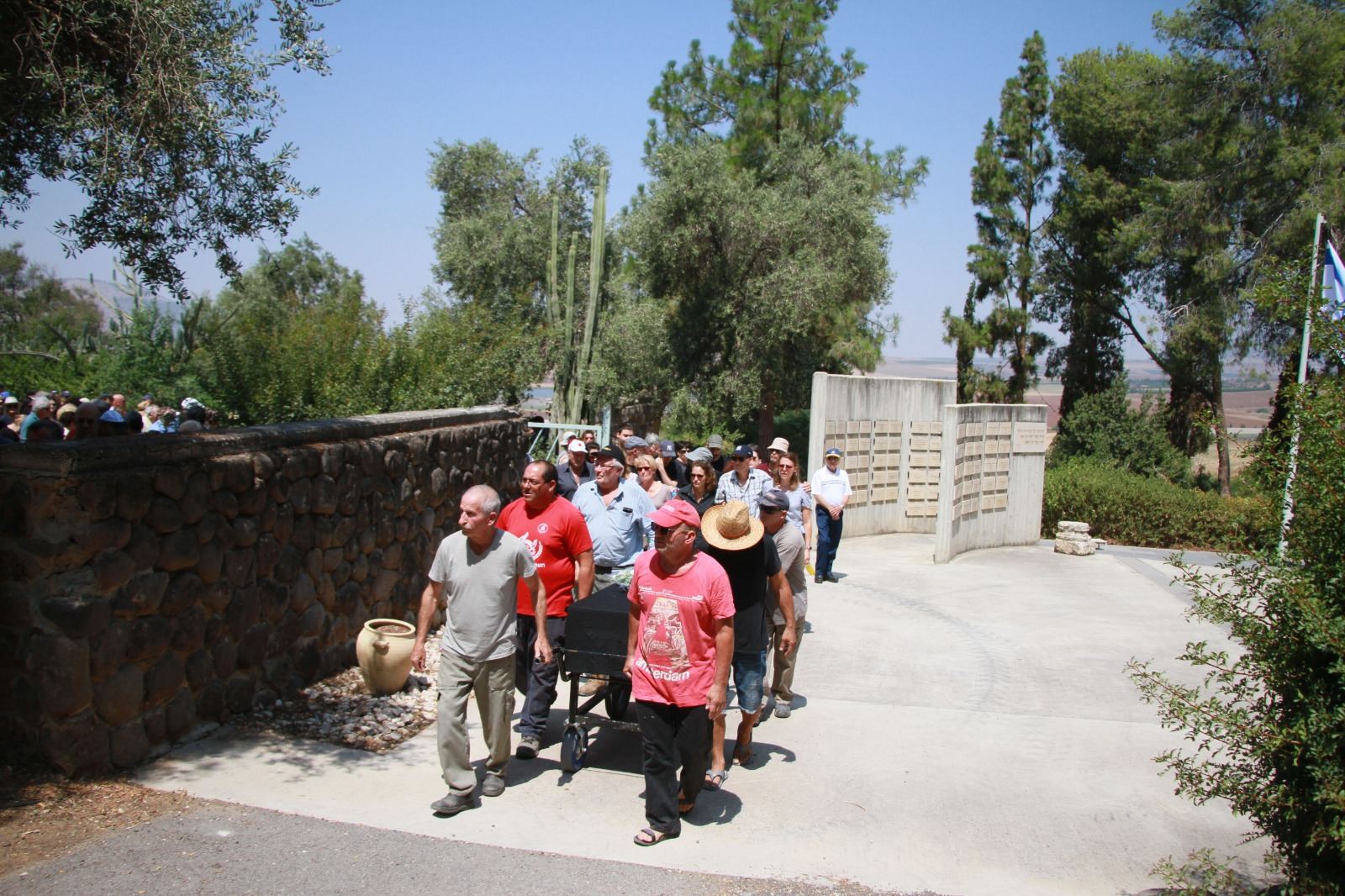 הלווית חנוך אלבלק ז"ל